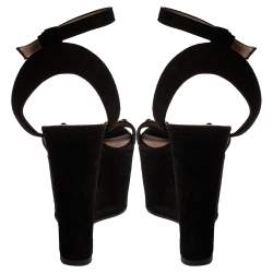 مملوكة مسبقًا Gucci Black Suede Horsebit Platform Ankle Strap Wedge Sandals Size 36.5