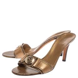 مملوكة مسبقًا صندل غوتشي سلايد إبزيم جي متشابك جلد وكانفاس كريستال جي جي بني ذهبي مقاس 40.5