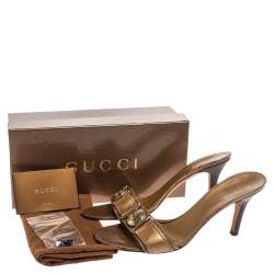 مملوكة مسبقًا صندل غوتشي سلايد إبزيم جي متشابك جلد وكانفاس كريستال جي جي بني ذهبي مقاس 40.5