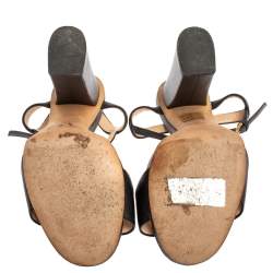 مملوكة مسبقًا صندل غوتشي مزين هورسبيت سير كاحل و مقدمة مفتوحة و كعب سميك جلد أسود مقاس 35.5