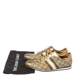 Pre Owned حذاء رياضى غوتشى منخفض من أعلى ويب جلد وكانفاس سوبريم ذهبى / بيج مقاس 39