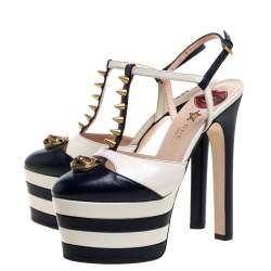 مملوكة مسبقًا صندل غوتشى سيور كاحل نعل سميك مرصع سبايك جلد أبيض وأزرق مقاس 37