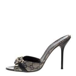 مملوكة مسبقًا صندل سلايد غوتشى كانفاس جى جى مقوى مونوغرامى ميتالك مقاس 38