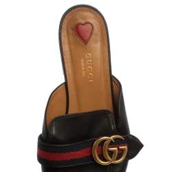 مملوكة مسبقًا Gucci Black Leather Web Double G Logo Mules Size 37