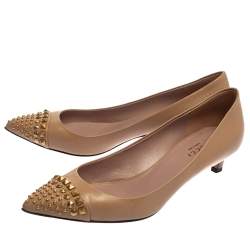 مملوكة مسبقًا حذاء كعب عالي غوتشي مقدمة بيج مرصعة جلد بيج مقاس 37.5 