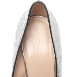 Pre Owned حذاء كعب عالى غوتشى شراشيب مارمونت جى جى جلد مجعد فضى ميتالك مقاس 39