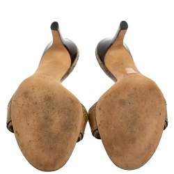 مملوكة مسبقًا Gucci Gold Leather And Coated Canvas GG Logo Slide Sandals Size 39.5