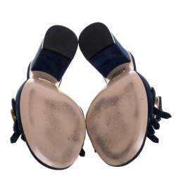 مملوكة مسبقًا صندل سلايد غوتشي مارمونت جي جي مزين شراشيب سويدي أزرق كحلي مقاس 35.5