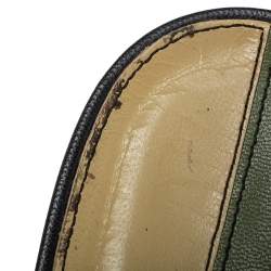 مملوكة مسبقًا صندل سلايد غوتشي يوساغي جلد أسود مقاس 39.5