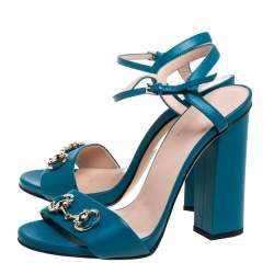 مملوكة مسبقًا صندل غوتشي مزين هورسبيت سير كاحل مقدمة مفتوحة كعب سميك جلد أزرق مقاس 38