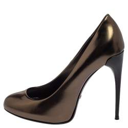 Gucci Metallic Green Patent Leather Round Toe Pumps Size 37