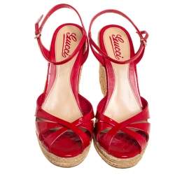 مملوكة مسبقًا Gucci Red Micro Guccissima Patent Leather Ankle Strap Wedge Platform Sandals Size 40