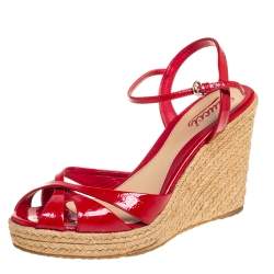 مملوكة مسبقًا Gucci Red Micro Guccissima Patent Leather Ankle Strap Wedge Platform Sandals Size 40