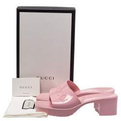 مملوكة مسبقًا Gucci Pink Rubber Slide Sandals Size 39