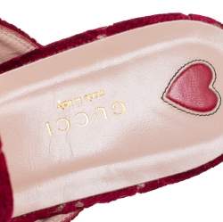 مملوكة مسبقًا Gucci Red Velvet GG Princetown Mules Size 41