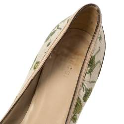 مملوكة مسبقًا حذاء كعب عالي غوتشي هورسبيت بامبو كانفاس وجلد أبيض مورد مقاس 41