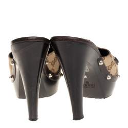 مملوكة مسبقًا Gucci 'GG' Monogram Canvas 'Icon Bit' Wooden Clog Slides Size 36