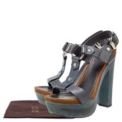 Pre Owned صندل غوتشى نعل سميك جلد رمادى مقاس 39