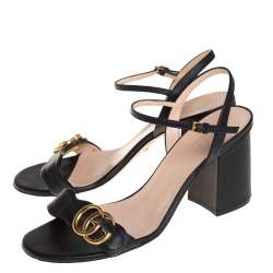 مملوكة مسبقًا Gucci Black Leather GG Marmont Sandals Size 38