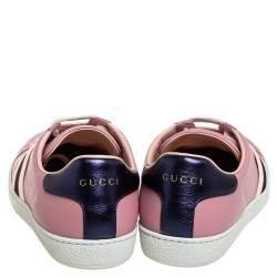 مملوكة مسبقًا حذاء رياضي غوت شي ايس منخفض من أعلى مزين مخطط غوتشي جلد وردي مقاس 38.5