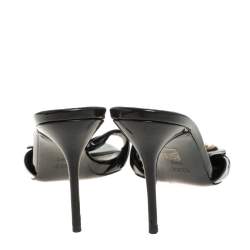 مملوكة مسبقًا صندل سلايد غوتشي هيستريا جلد لامع أسود مقاس 39