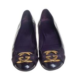 مملوكة مسبقًا حذاء فلات باليه غوتشي إبزيم حرفي جي متشابك جلد وجلد لامع أرجواني مقاس 38.5