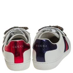 مملوكة مسبقًا حذاء رياضي غوتشي آيس جلد أبيض عنق منخفض مرصع بالخرز بشكل فيونكة مقاس 39