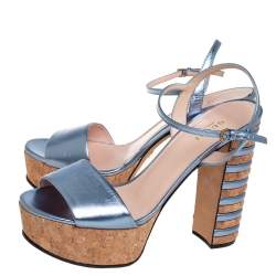 مملوكة مسبقًا صندل غوتشي كلوديا جلد أزرق بحزام للكاحل نعل سميك مقاس 38