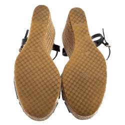 Pre Owned صندل غوتشي كعب روكي جلد لامع أسود مقاس 39.5