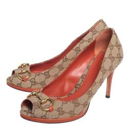 Pre Owned Gucci Beige/Brown GG Canvas Horsebit Peep Toe Pumps Size 38.5