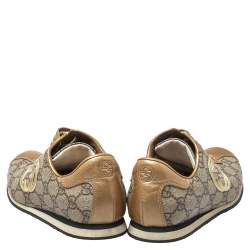 مملوكة مسبقًا حذاء رياضي غوتشي جلد بيج/ذهبي وكانفاس جي جي بعنق منخفض مقاس 37.5