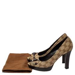 مملوكة مسبقًا Gucci Beige/Brown GG Canvas Horsebit Peep Toe Pumps Size 36.5
