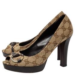 مملوكة مسبقًا Gucci Beige/Brown GG Canvas Horsebit Peep Toe Pumps Size 36.5