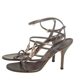 Pre Owned صندل غوتشي جلد رصاصي ميتاليك سيور مزينة شعار الماركة حرف جي متداخل مقاس 38