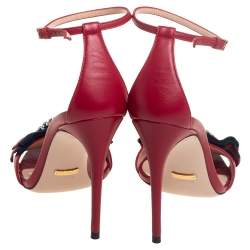 Pre Owned صندل غوتشي شارلوت جلد أحمر بنمط ويب مزين بالكريستال وحزام  كاحل مقاس 37.5