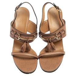 Pre Owned صندل غوتشي ايميلي جلد بيج مزبن هورسبيت بشراشيب فتحة كعب مقاس 38