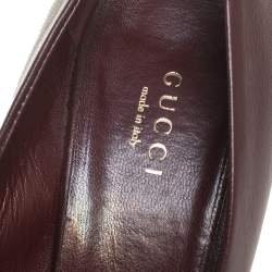 مملوكة مسبقًا Gucci Burgundy Leather Horsebit Peep Toe Platform Pumps Size 36.5