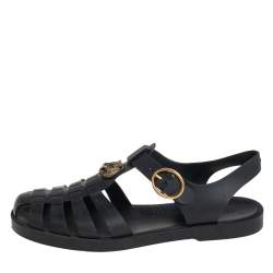 مملوكة مسبقًا Gucci Black Rubber GG Buckle Strap Sandals Size 39