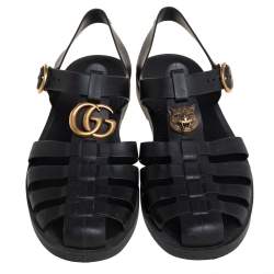 مملوكة مسبقًا Gucci Black Rubber GG Buckle Strap Sandals Size 39
