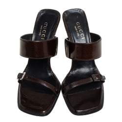 مملوكة مسبقًا Gucci Vintage Brown Patent Leather Open Toe Mule Sandals Size 39