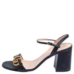 مملوكة مسبقًا Gucci Black Leather GG Marmont Ankle Strap Sandals Size 39