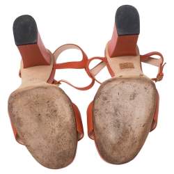 مملوكة مسبقًا Gucci Orange Leather Horsebit Ankle Strap Sandals Size 39