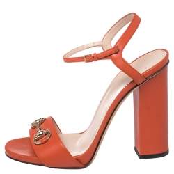 مملوكة مسبقًا Gucci Orange Leather Horsebit Ankle Strap Sandals Size 39