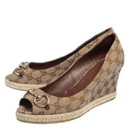 Pre Owned حذاء كعب عالي غوتشي شارلوت مزين هورسبيت كعب روكي إسبادريل مقدمة مفتوحة كانفاس جي جي بيج ميتاليك مقاس 39.5