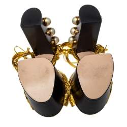 مملوكة مسبقًا صندل غوتشي جلد ذهبي مزين عقدة نعل سميك مزخرف لؤلؤ مقاس 37