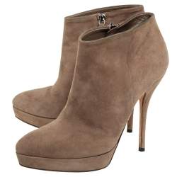 Pre Owned حذاء بوت غوتشي سويدي بني نعل سميك مقاس 38