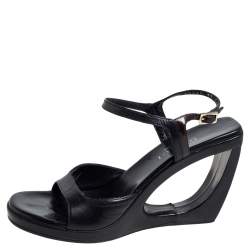 Pre Owned صندل غوتشي كت أوت جلد أسود بكعب روكي مقاس 37