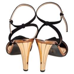 مملوكة مسبقًا Gucci Black/Gold Suede And Leather Ankle Strap Sandals Size 40.5