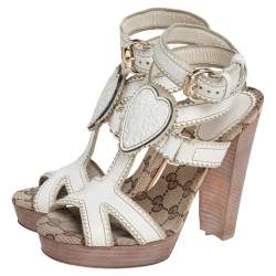 Pre Owned Gucci Cream Leather Crest Heart Ankle Strap Sandals Size 35.5 