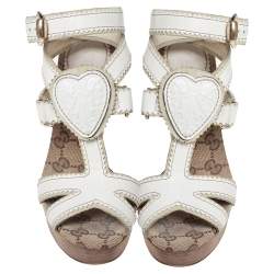 Pre Owned Gucci Cream Leather Crest Heart Ankle Strap Sandals Size 35.5 